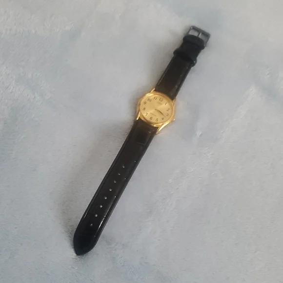 Casio Men Watch , Gold tone Water Resistant ,New Battery - Picture 3 of 12